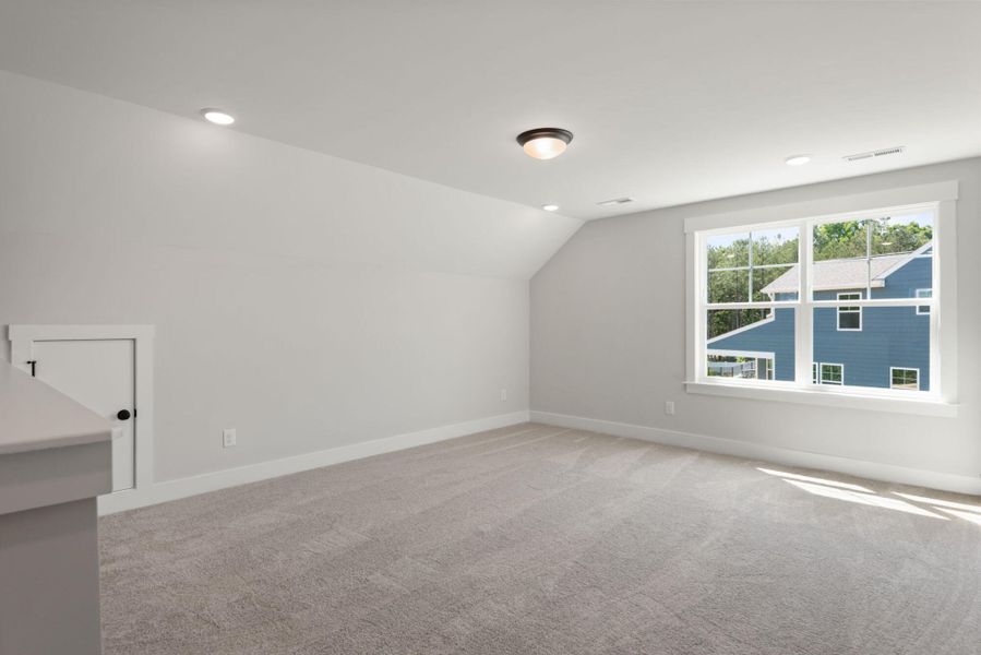 Spacious, unfurnished interior of a new home in Grove Park, Clemmons (Image 17).