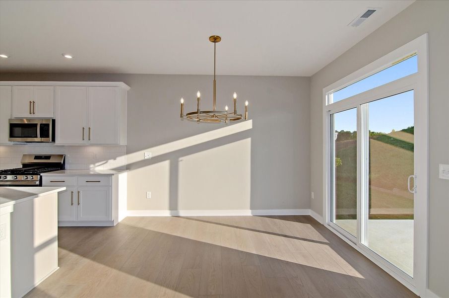 Representative unfurnished interior of a home built from the Amelia by Fischer Homes in Easton Park, Dallas (Image 20).