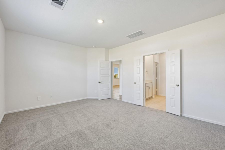 Spacious, unfurnished interior of a new home in Riviera Pines - Traditional Series, Huffman (Image 22).