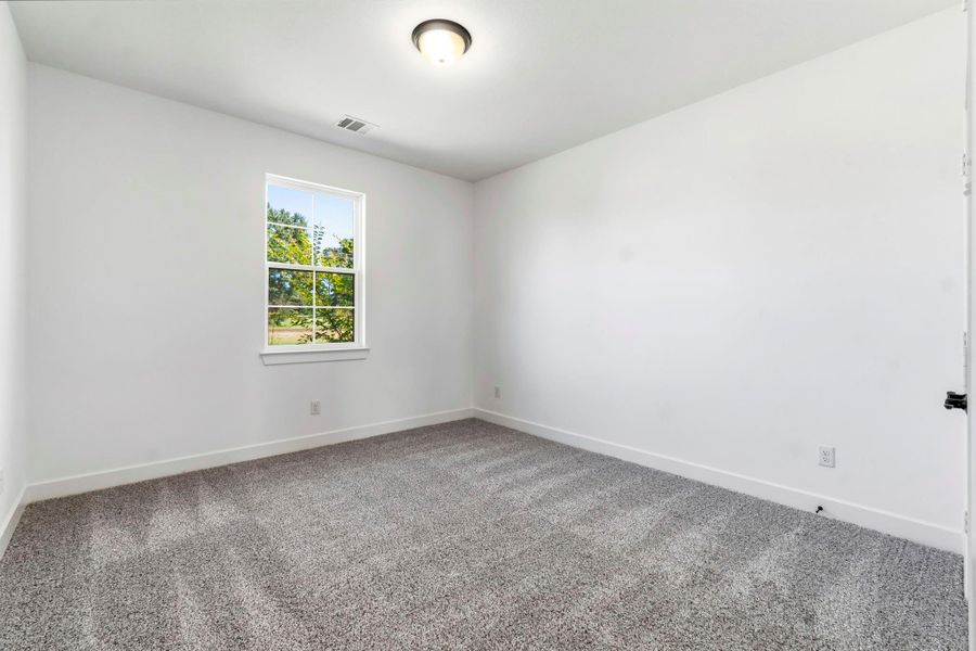 Spacious, unfurnished interior of a new home in , Centerville (Image 31).