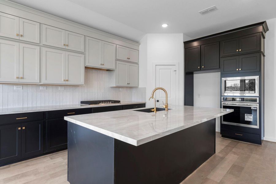 Furnished interior view inside a new home in Sienna 45', 50', Missouri City (Image 10). Furnished interior view inside a new home in Sienna 45', 50', Missouri City (Image 10).