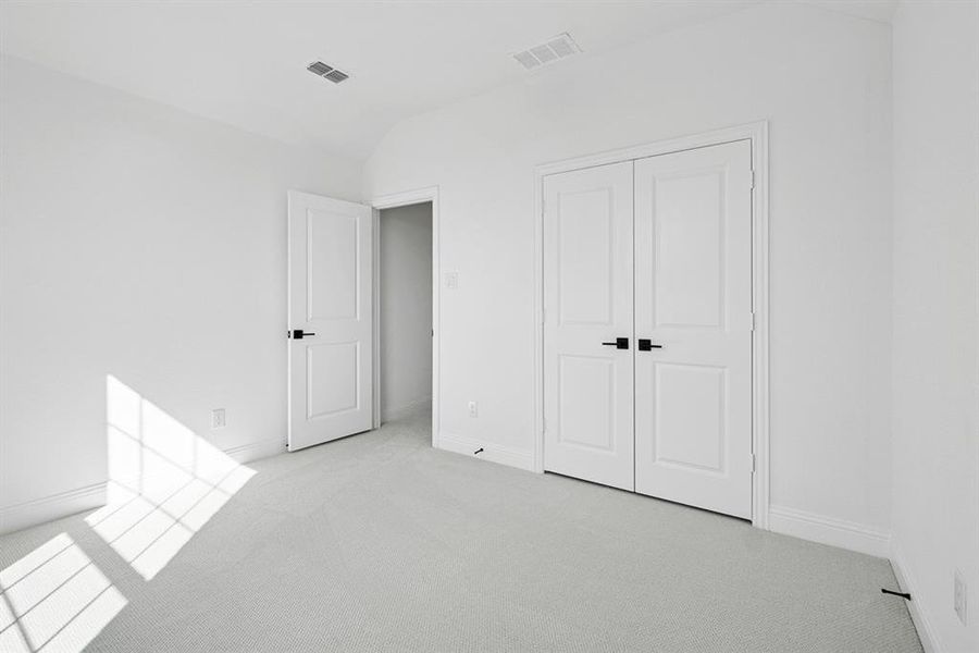 Spacious, unfurnished interior of a new home in Impression 55s, Frisco (Image 17).