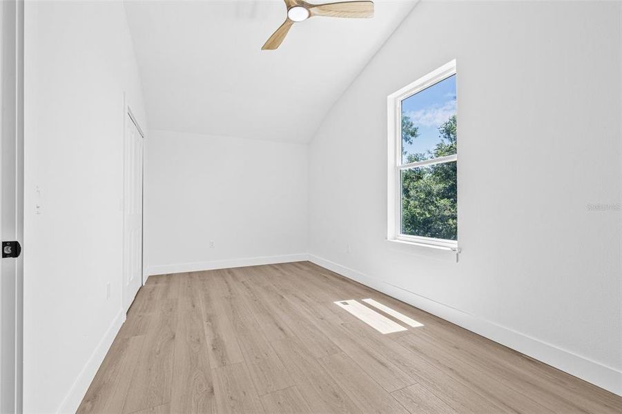 Spacious, unfurnished interior of a new home in , Tampa (Image 35).