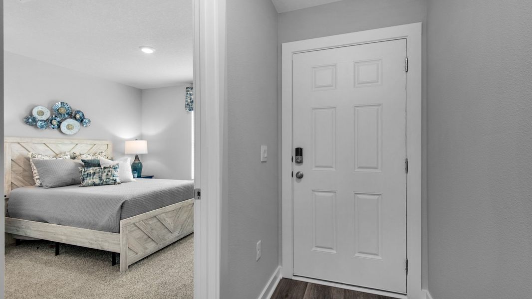 Furnished interior view inside a new home in Colonial East, Panama City Beach (Image 25). Furnished interior view inside a new home in Colonial East, Panama City Beach (Image 25).