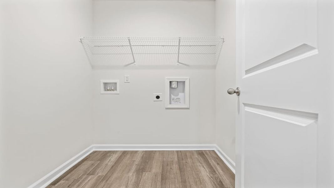 Spacious, unfurnished interior of a new home in Lakestone, Woodruff (Image 32).