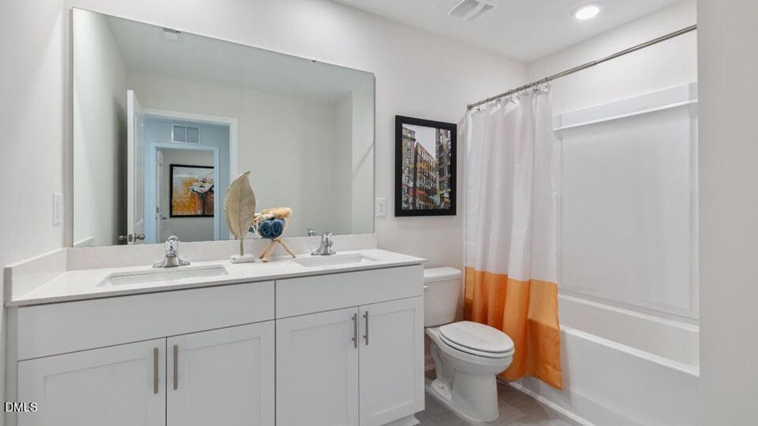 lot-106-collin-b-553-old-battle-bridge-r