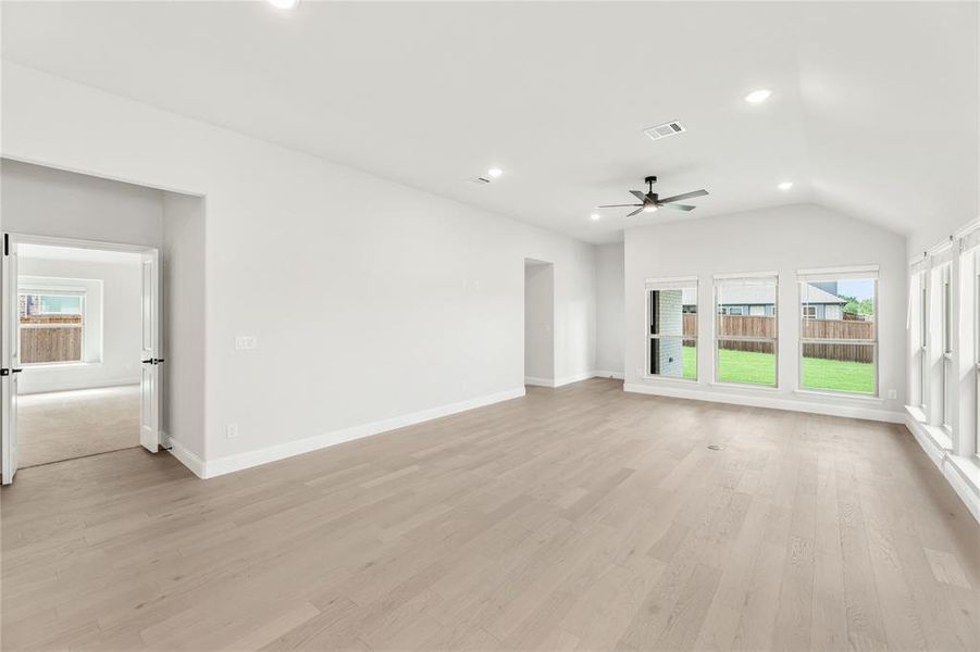 Spacious, unfurnished interior of a new home in Liberty, Melissa (Image 20). Spacious, unfurnished interior of a new home in Liberty, Melissa (Image 20).