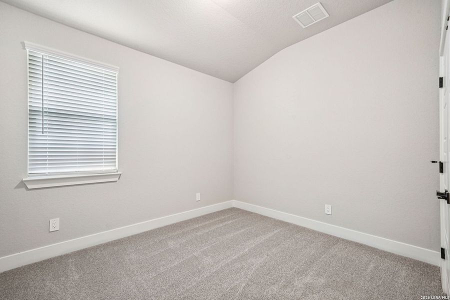 Spacious, unfurnished interior of a new home in Estancia Ranch - Classic Series, San Antonio (Image 18).