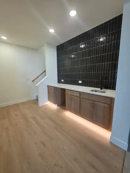 Spacious, unfurnished interior of a new home in Wolf Ranch - Enclave Collection, Colorado Springs (Image 7). Spacious, unfurnished interior of a new home in Wolf Ranch - Enclave Collection, Colorado Springs (Image 7).