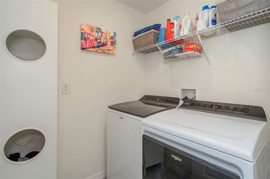 Close-up of interior finishes inside a home in Sereno, Wimauma (Image 21).