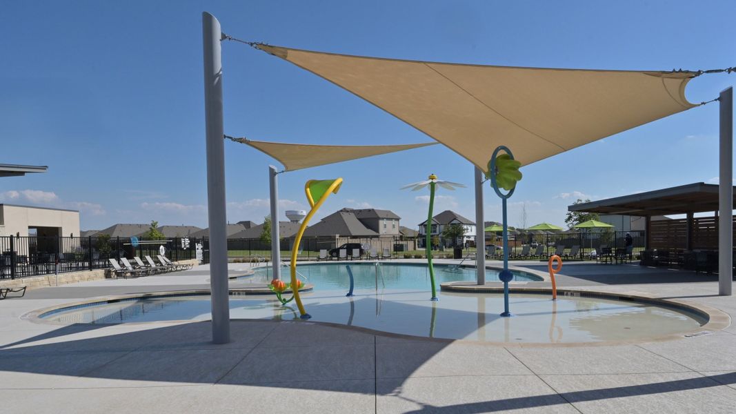 Community amenities associated with the Ozark by D.R. Horton in Eagle Creek, Denton (Image 7).