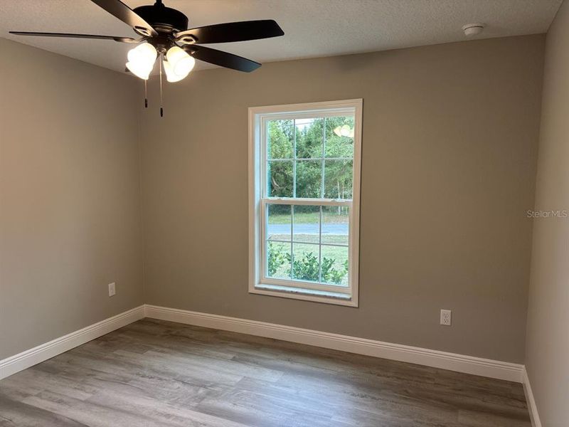 Spacious, unfurnished interior of a new home in , Citrus Springs (Image 16).