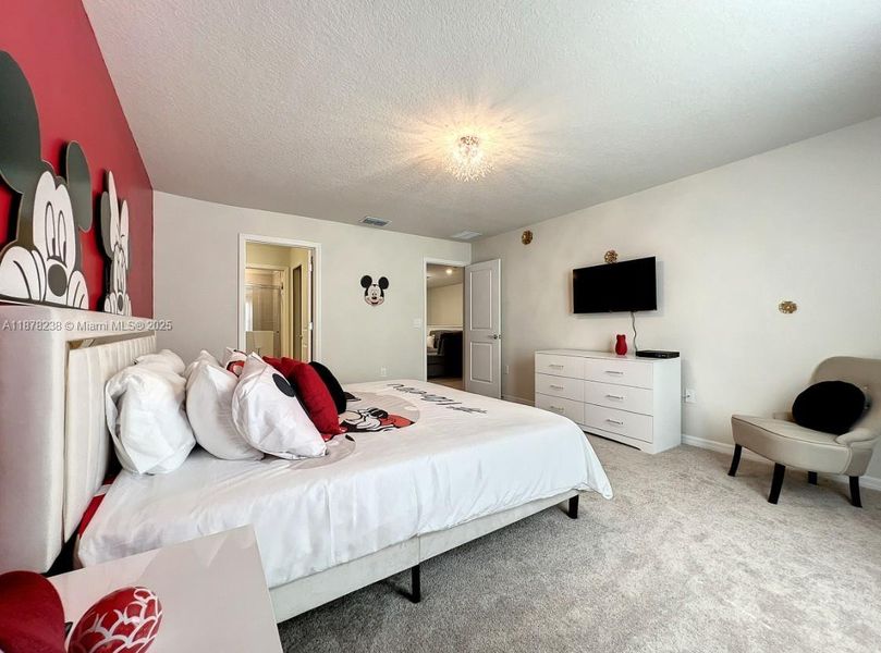 Furnished interior view inside a new home in , Davenport (Image 48).