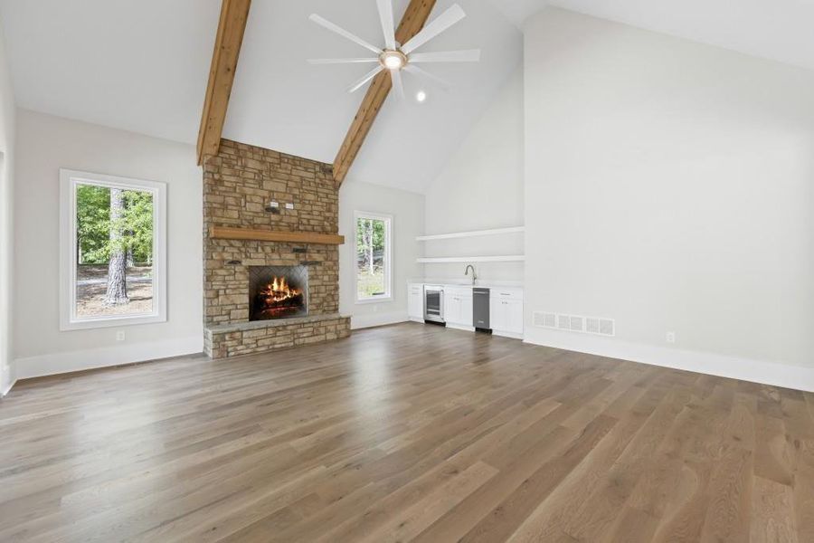 Spacious, unfurnished interior of a new home in , Buckhead (Image 42).