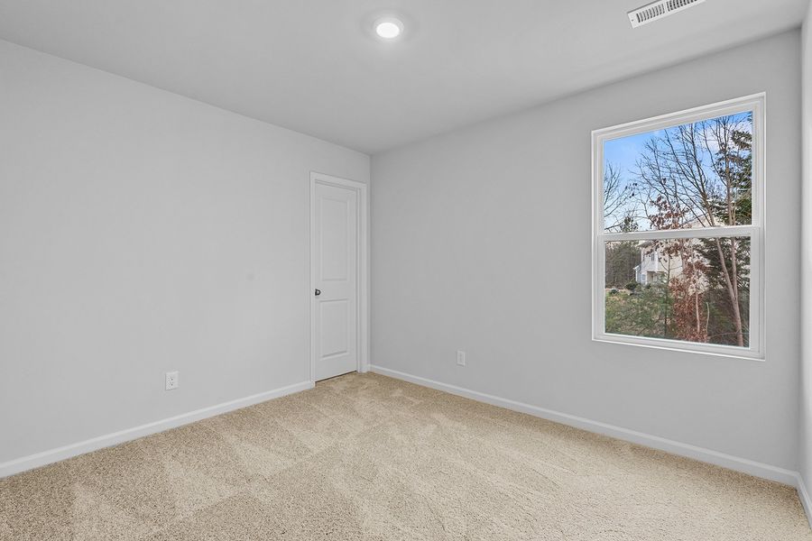 Spacious, unfurnished interior of a new home in Bell West, Kernersville (Image 28).