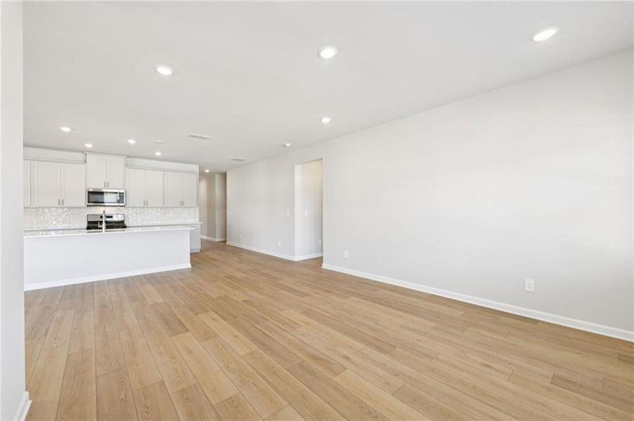Spacious, unfurnished interior of a new home in Preserve at Mountain Creek, Pendergrass (Image 41).