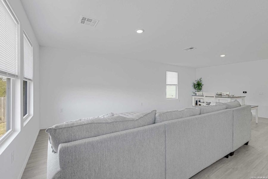 Furnished interior view inside a new home in Mission del Lago, San Antonio (Image 12).