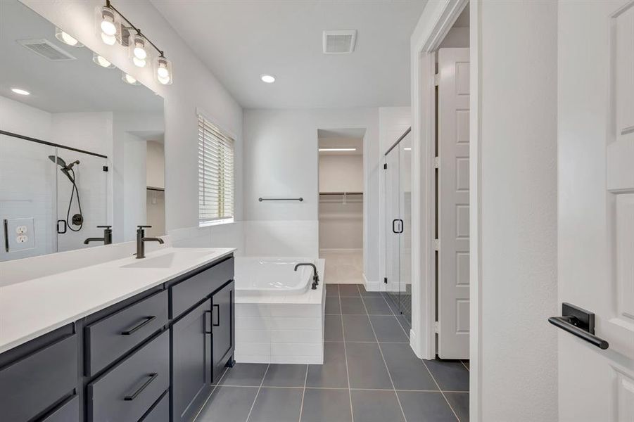 Furnished interior view inside a new home in Mantua Point Classics, Van Alstyne (Image 14).