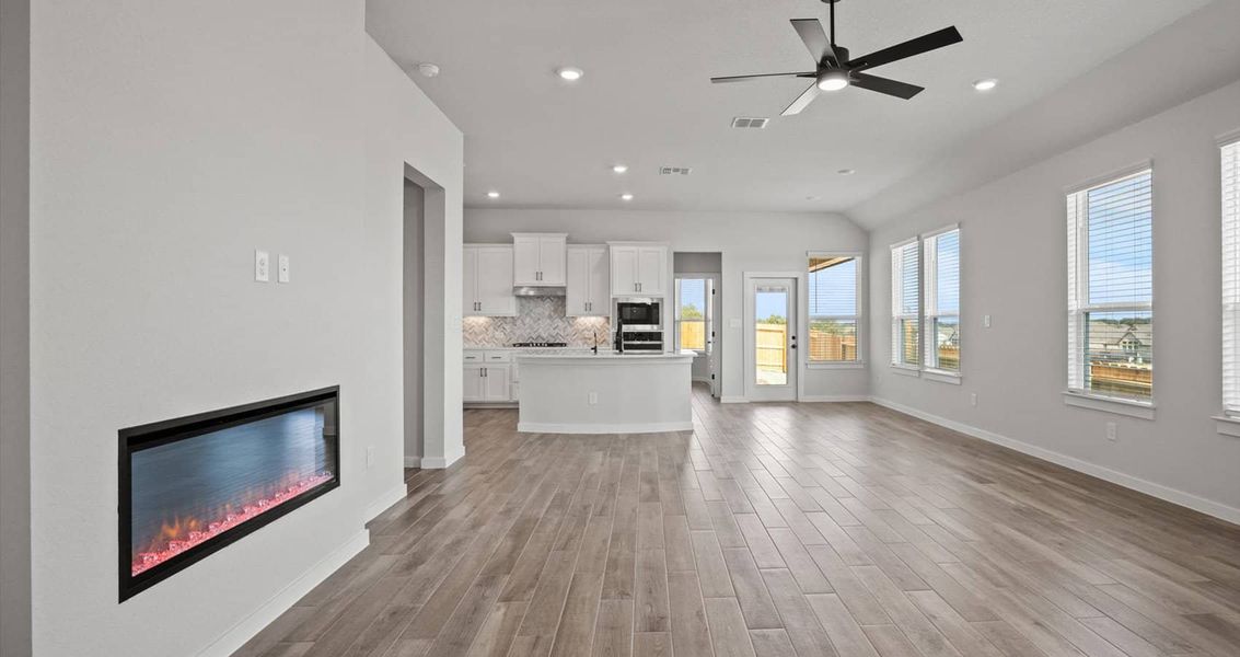 Spacious, unfurnished interior of a new home in Meyer Ranch, New Braunfels (Image 12). Spacious, unfurnished interior of a new home in Meyer Ranch, New Braunfels (Image 12).