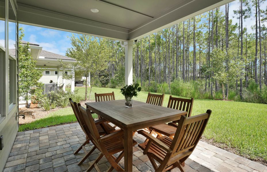 Exterior details and patio area of a home in Waterways, Richmond Hill (Image 3).