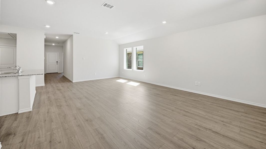 Representative unfurnished interior of a home built from the Clarke by D.R. Horton in Sweetwater Springs, Sherman (Image 13).