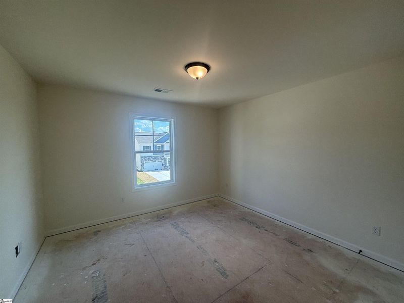 Spacious, unfurnished interior of a new home in Halton Oaks, Spartanburg (Image 12).