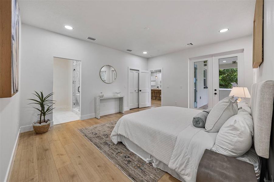 Furnished interior view inside a new home in , Tampa (Image 33).