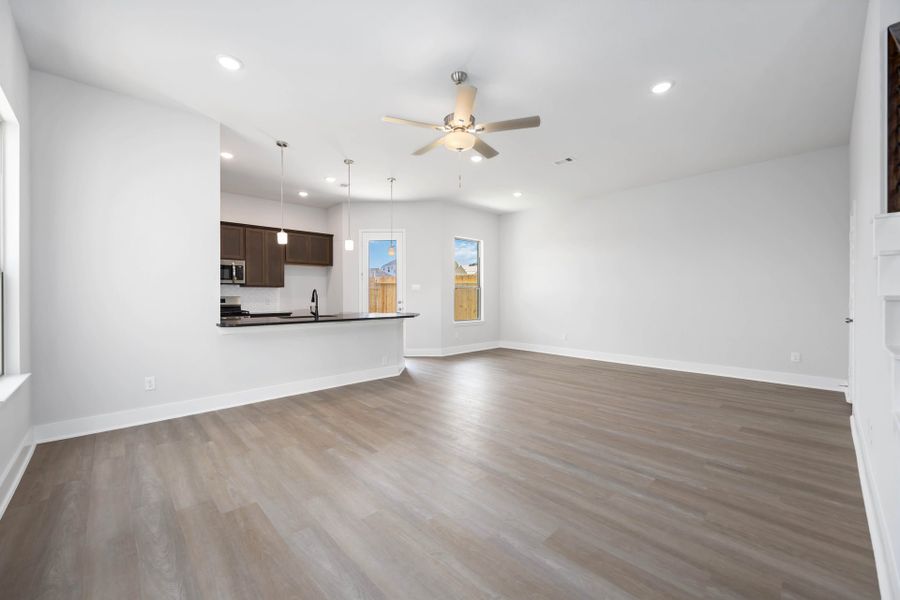 3020 La Rambla - Rembrandt - Family/Dining Room 3020 La Rambla - Rembrandt - Family/Dining Room