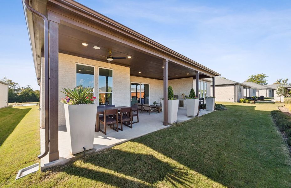 Representative exterior details of a home built from the Stellar by Del Webb in Del Webb at Trinity Falls, McKinney (Image 3). Representative exterior details of a home built from the Stellar by Del Webb in Del Webb at Trinity Falls, McKinney (Image 3).