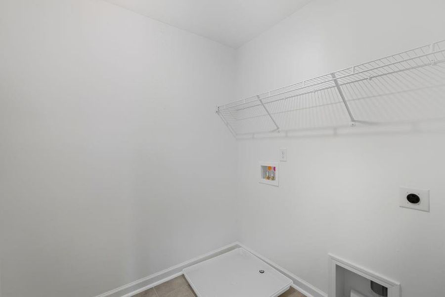 Spacious, unfurnished interior of a new home in Somerset at Veterans Memorial, Mableton (Image 35).