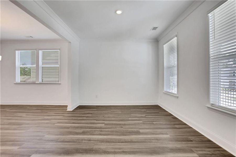 Spacious, unfurnished interior of a new home in Bailey Fence, Dacula (Image 31).