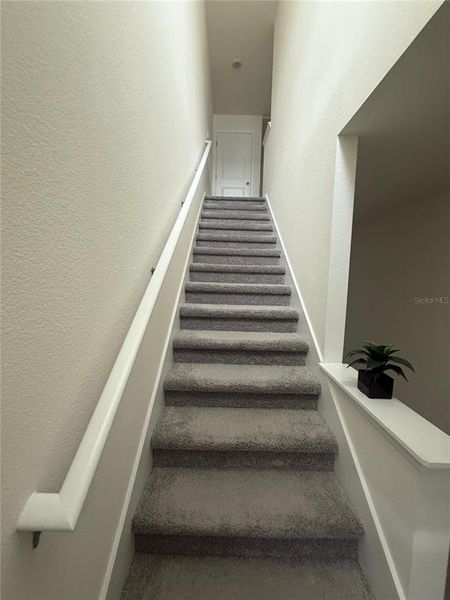 Spacious, unfurnished interior of a new home in , Ocala (Image 15).