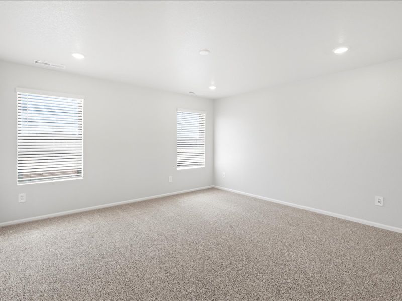 Spacious, unfurnished interior of a new home in Paint Brush Hills, Peyton (Image 11).
