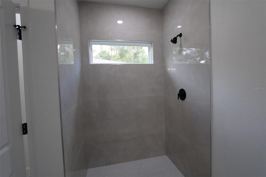 Image 37 of a home in .