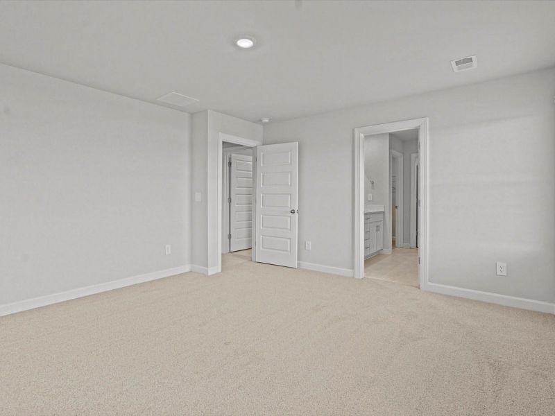 Spacious, unfurnished interior of a new home in The Farm at Wells Creek - Heritage Collection, Gray Court (Image 16). Spacious, unfurnished interior of a new home in The Farm at Wells Creek - Heritage Collection, Gray Court (Image 16).