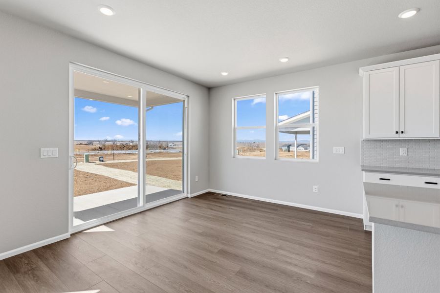 Spacious, unfurnished interior of a new home in The Estates Collection at Murphy Creek, Aurora (Image 15).