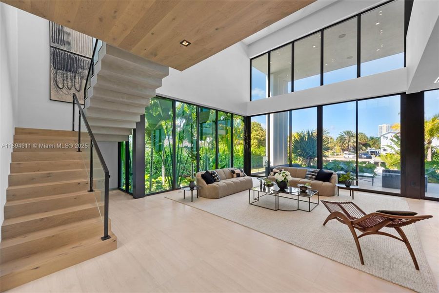 Community amenities in , Hallandale Beach (Image 38).