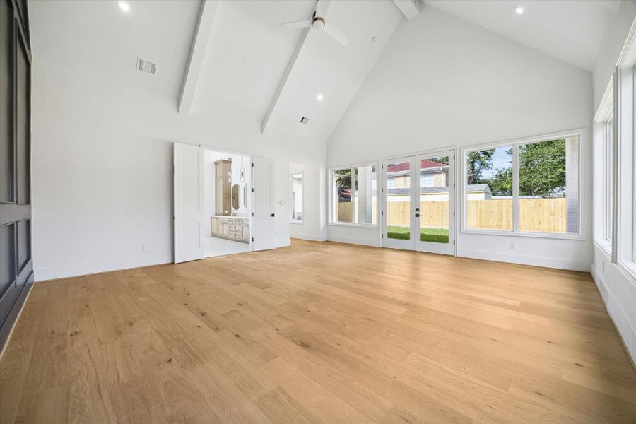 Spacious, unfurnished interior of a new home in , Houston (Image 39). Spacious, unfurnished interior of a new home in , Houston (Image 39).