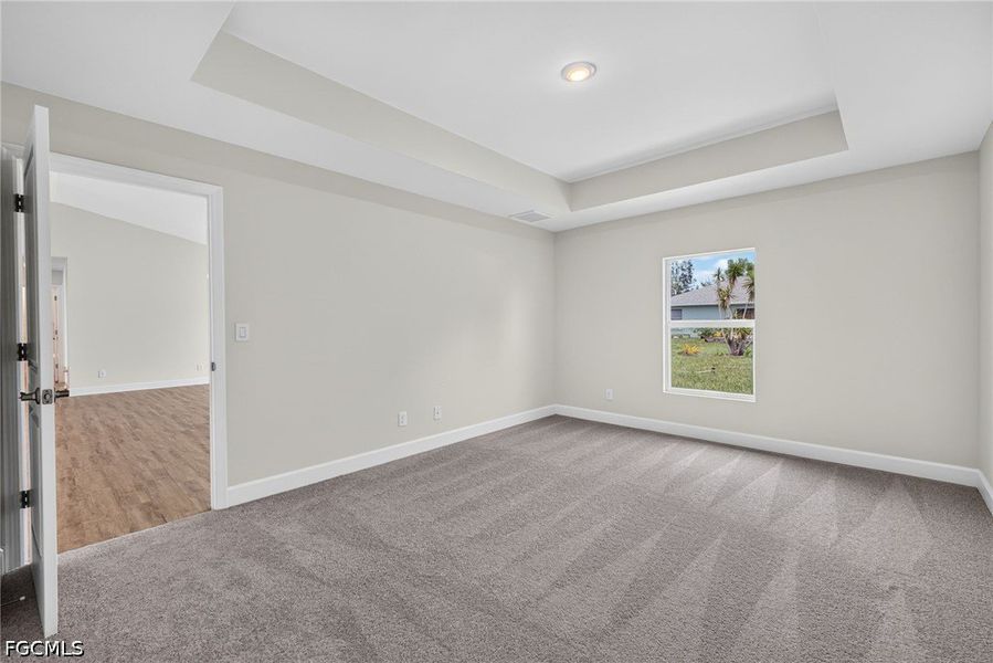 Spacious, unfurnished interior of a new home in Cape Coral, Cape Coral (Image 25). Spacious, unfurnished interior of a new home in Cape Coral, Cape Coral (Image 25).