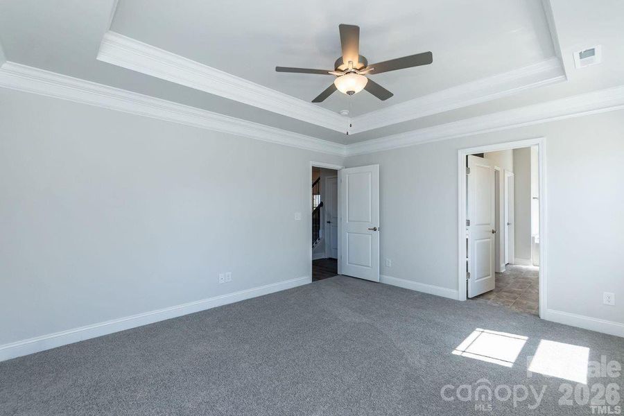 Spacious, unfurnished interior of a new home in Cardiff Glyn, Catawba (Image 20). Spacious, unfurnished interior of a new home in Cardiff Glyn, Catawba (Image 20).