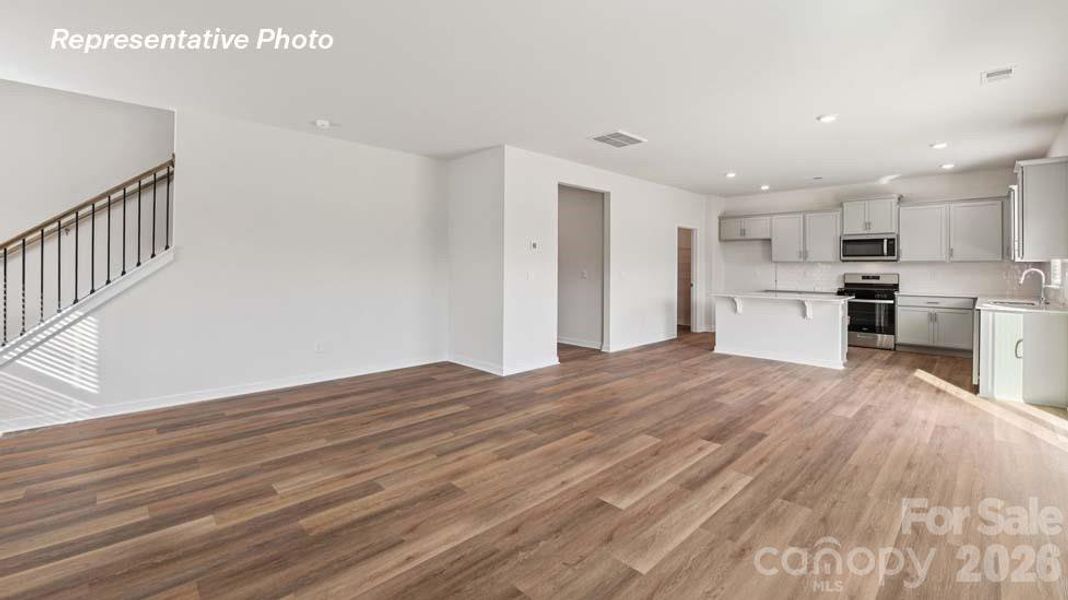 Spacious, unfurnished interior of a new home in Cardinal Creek, Charlotte (Image 19).