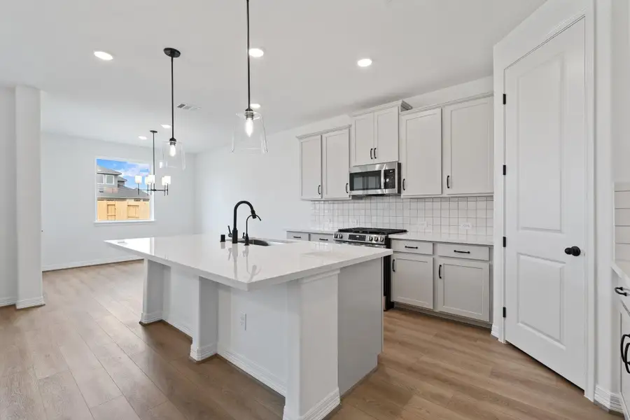 Note: Sample product photo. Actual exterior and interior selections may vary by homesite. Photo may be virtually staged Note: Sample product photo. Actual exterior and interior selections may vary by homesite. Photo may be virtually staged