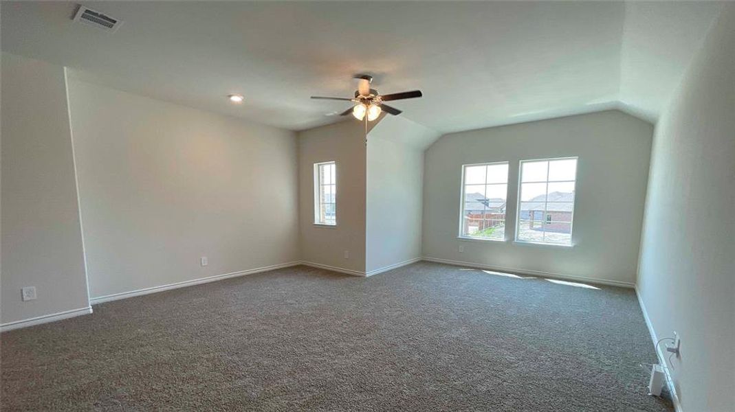 Spacious, unfurnished interior of a new home in Elevon, Lavon (Image 16). Spacious, unfurnished interior of a new home in Elevon, Lavon (Image 16).