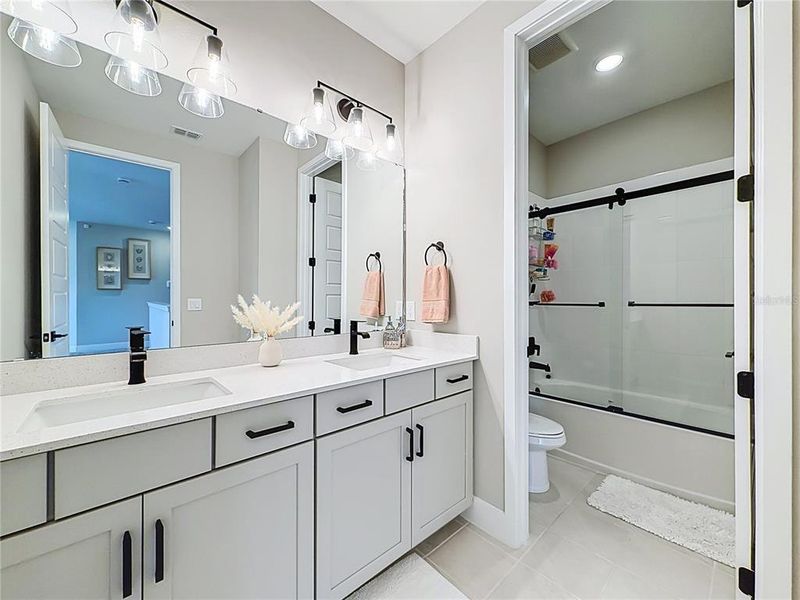 Furnished interior view inside a new home in , Minneola (Image 37).