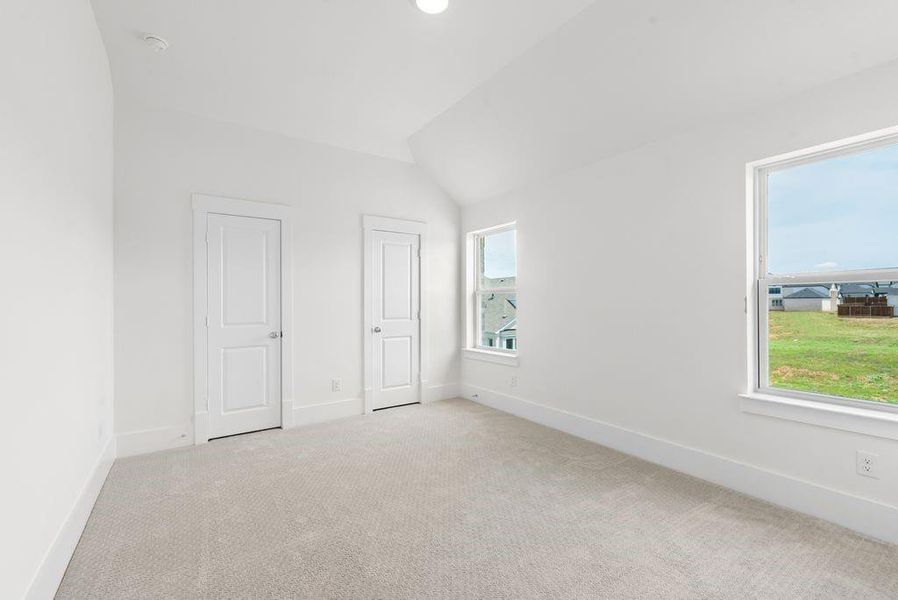 Spacious, unfurnished interior of a new home in Silverleaf Estates in Frisco, Frisco (Image 32).