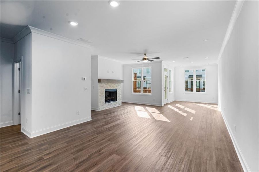 Spacious, unfurnished interior of a new home in Evanshire Townhomes, Duluth (Image 19).