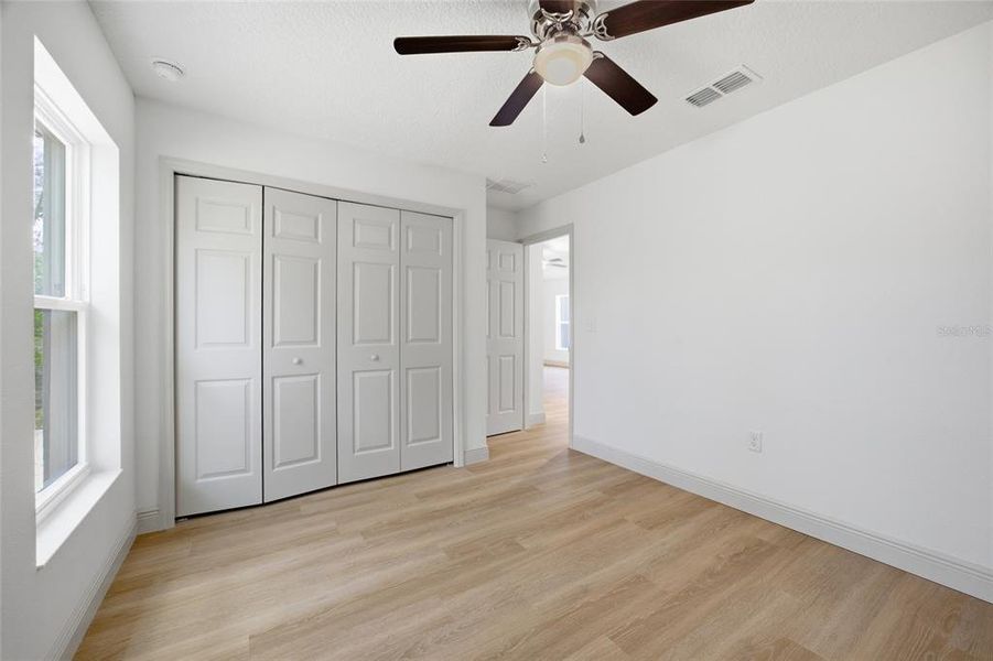 Spacious, unfurnished interior of a new home in , Summerfield (Image 36).