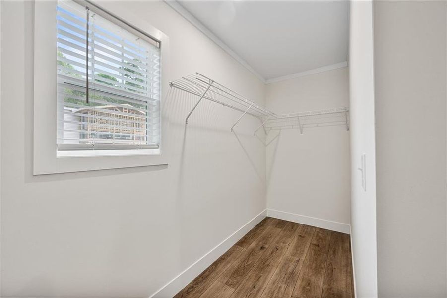 Spacious, unfurnished interior of a new home in , Gainesville (Image 29).