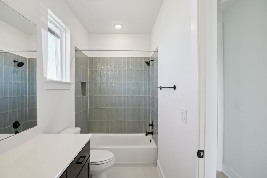 Furnished interior view inside a new home in Foxfield, Austin (Image 16).