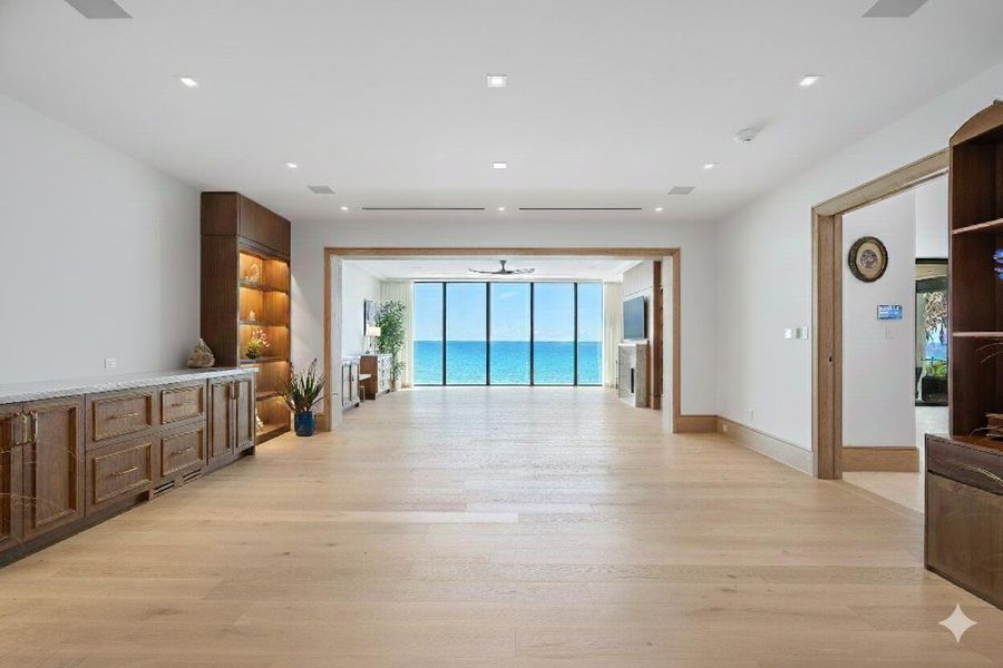 Furnished interior view inside a new home in , Manalapan (Image 18).